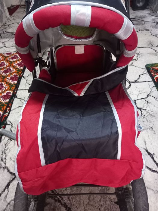 Bolalar kalyaskasi sotiladi