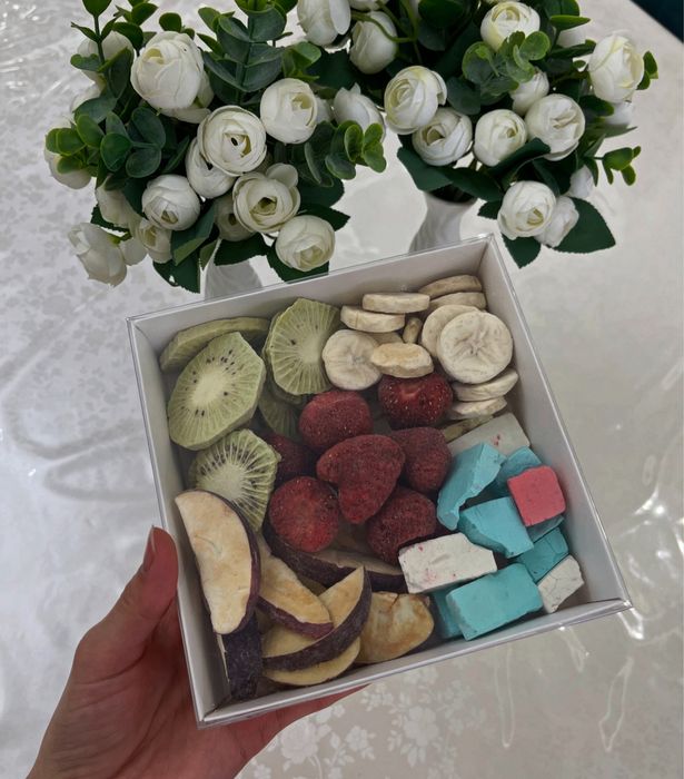 Сублимированные фрукты и мороженое