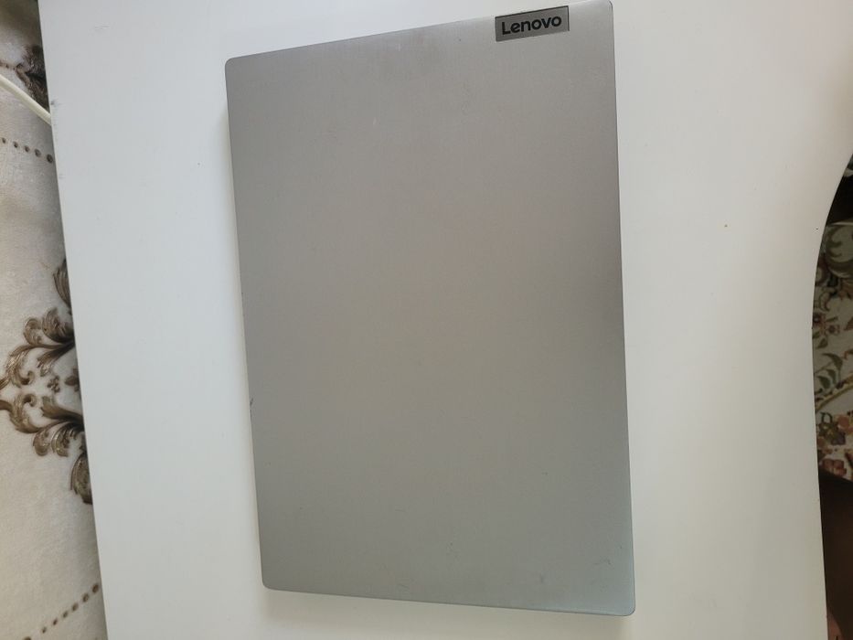 Lenovo Ideapad 3 Core i3 256gb SSD