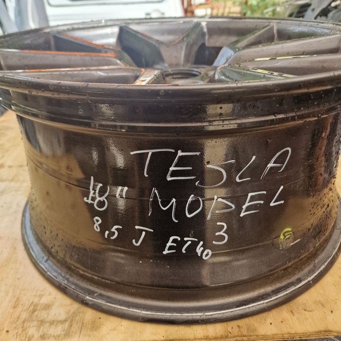 Tesla 18" MODEL 3 джанта