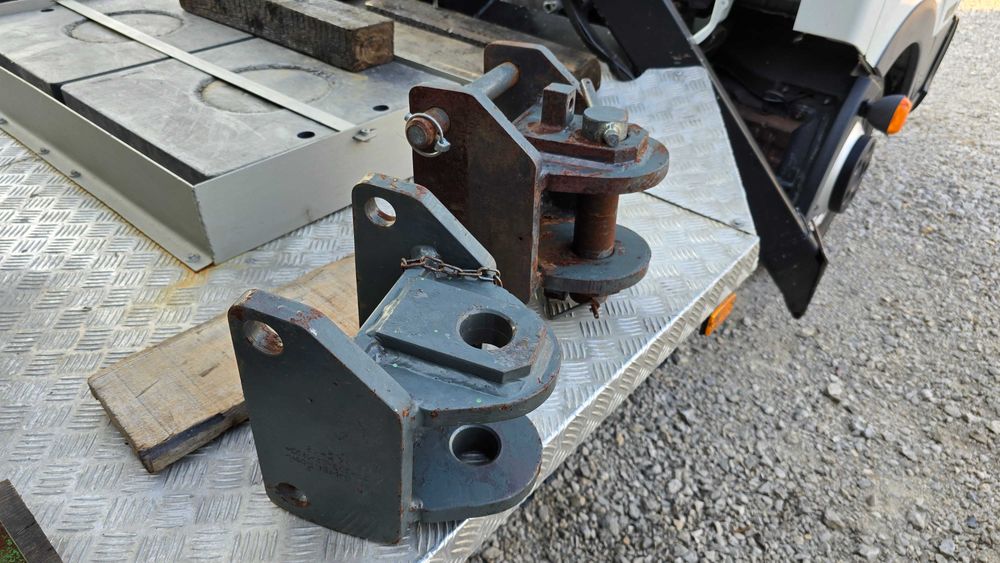 Тегличи за трактори нов внос от Италия