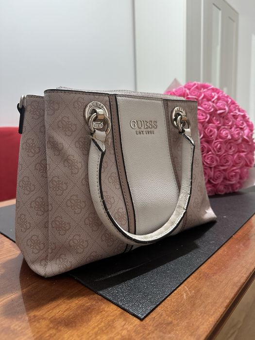 geanta de la guess