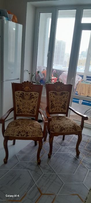 Продам стулья  в отличном состоянии