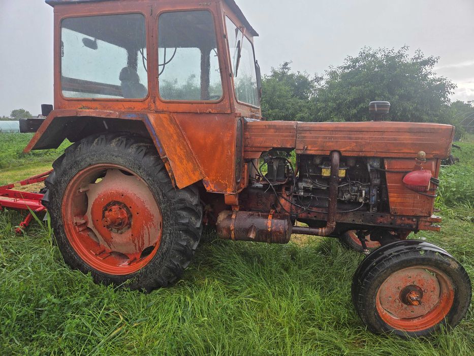 Tractor u 650 de vanzare