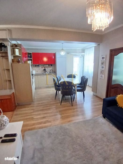 Apartament cu 4 camere | balcon | 2 boxe | Gheorgheni | zona Alverna