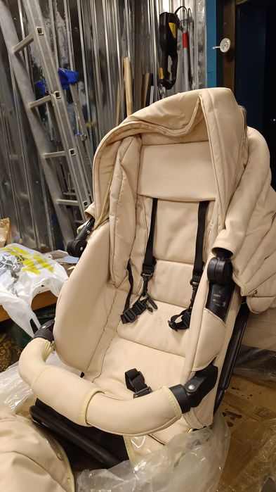 Коляска 2 в 1 Adamex Mars