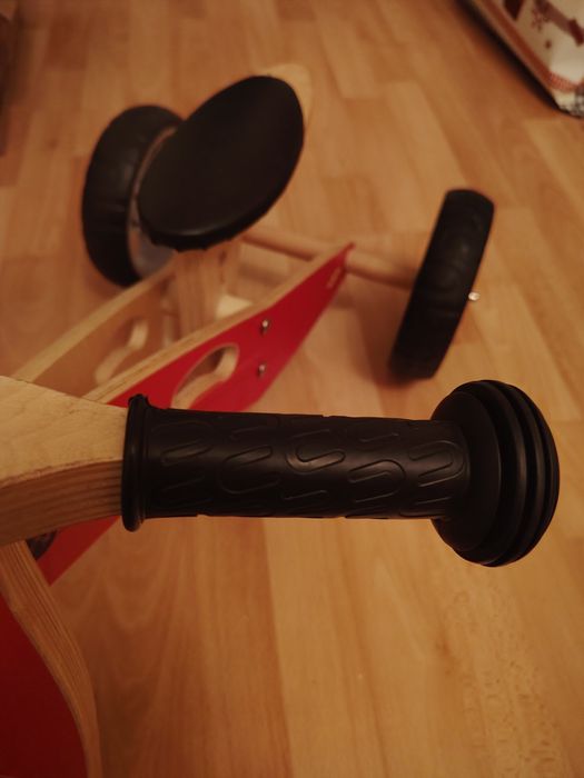 Дървено детско колело