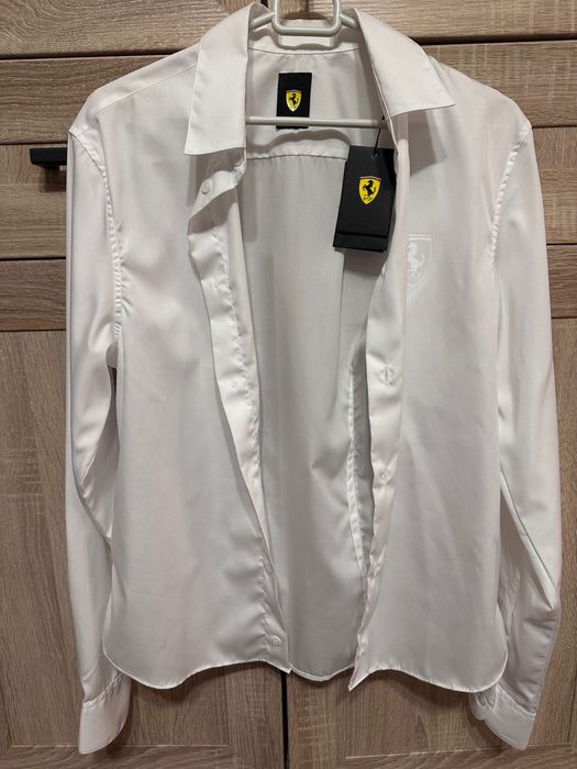 Cămașă albă Scuderia Ferrari, mărime S, nouă cu etichetă, 100% bumbac, logo Ferrari
