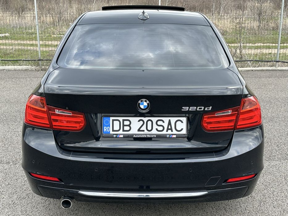 Bmw f30 320d automat , trapa, harman&kardon