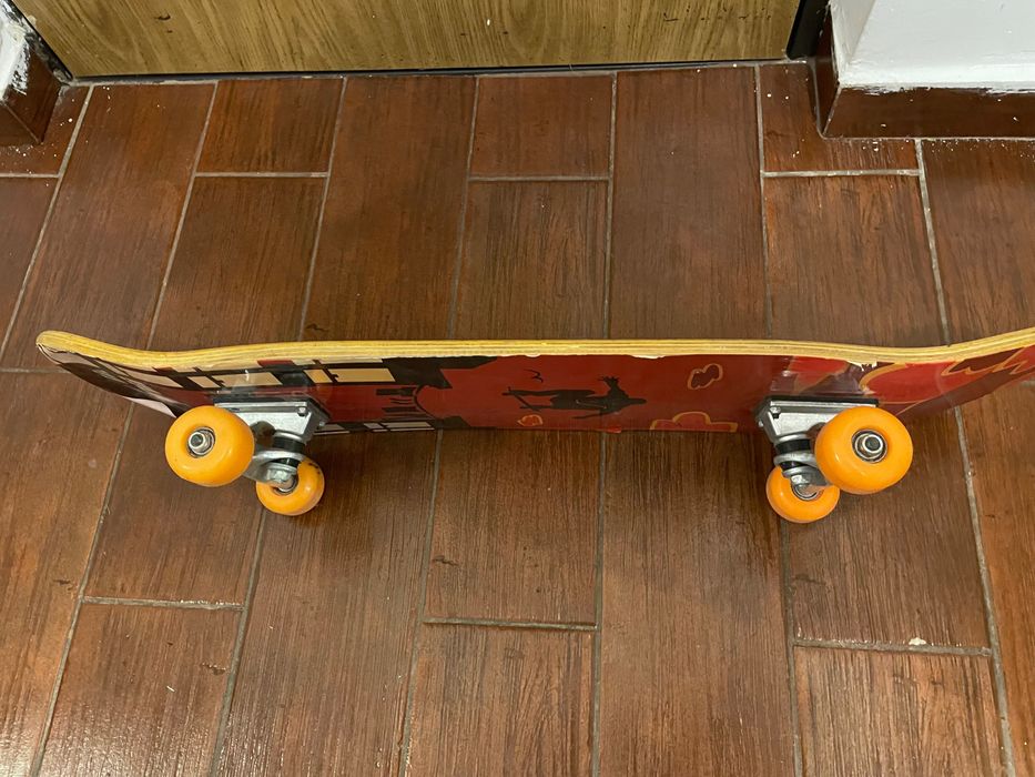 Skateboard colorat