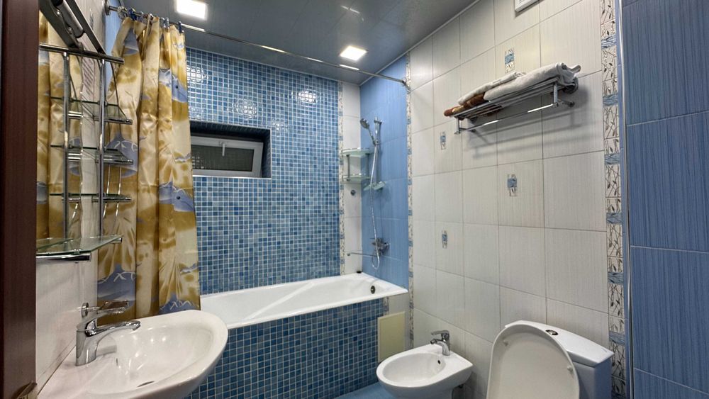 ПРОДАЕТСЯ СВОЯ Сотилади 5 хонали КВАРТИРА, 2-чи этаж, 103 кв.м,