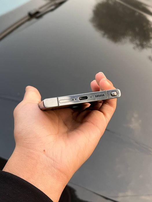 Samsung galaxy s23 ultra 5G 12/256gb holati 9/10