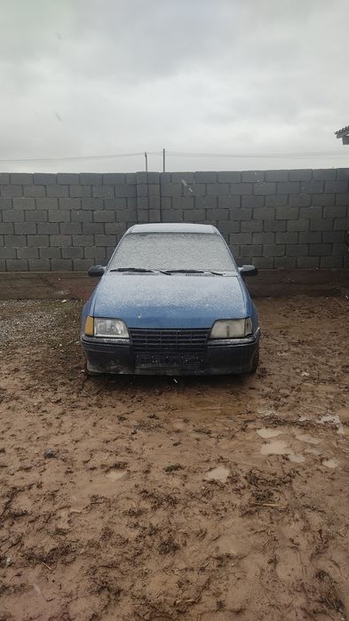 Запчасть Опель кадет