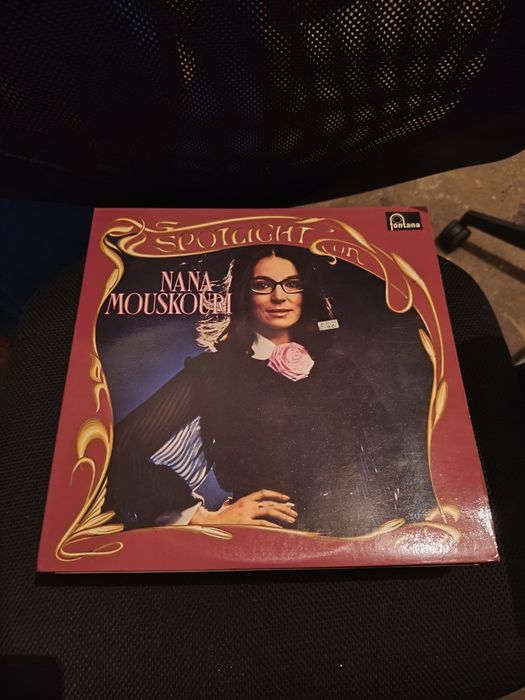 Vinil-uri cu muzica anilor 70,80,90