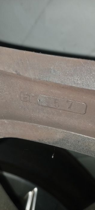 Vând jante Touareg, Q7, Porsche,5 x130. R 20