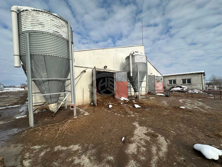 Продава се Промишлена сграда в Брезово - 19119 кв.м за 30 €/кв.м - Снимка #7