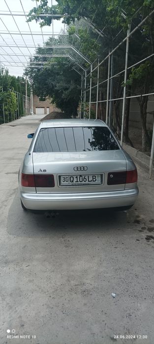 Audi A8 sotiladi