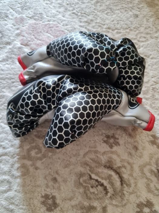 Детски боксови ръкавици