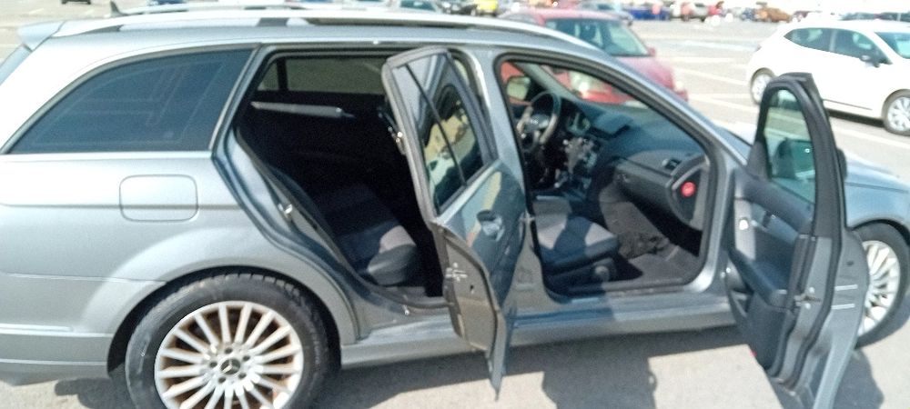 Mercedes C 3.0Diesel automat/ adus recent din Germania/ Panoramic
