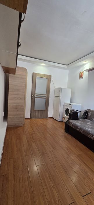 Garsoniera de inchiriat