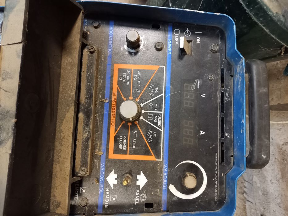 Сварочный аппарат Миллер ХМТ 400