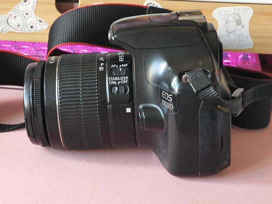 Canon EOS 1100D с китов обектив и аксесоари