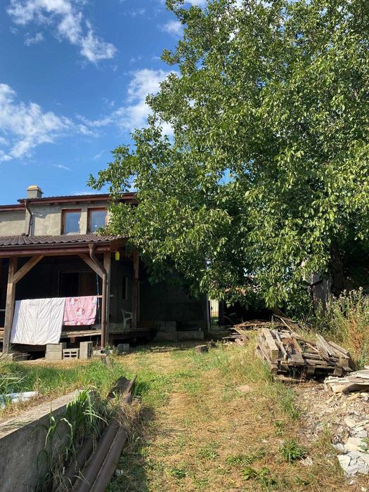 Casa de vanzare, pe structura de lemn, in Bencecu de Jos, com. Pischia la 25 de km de Timisoara.