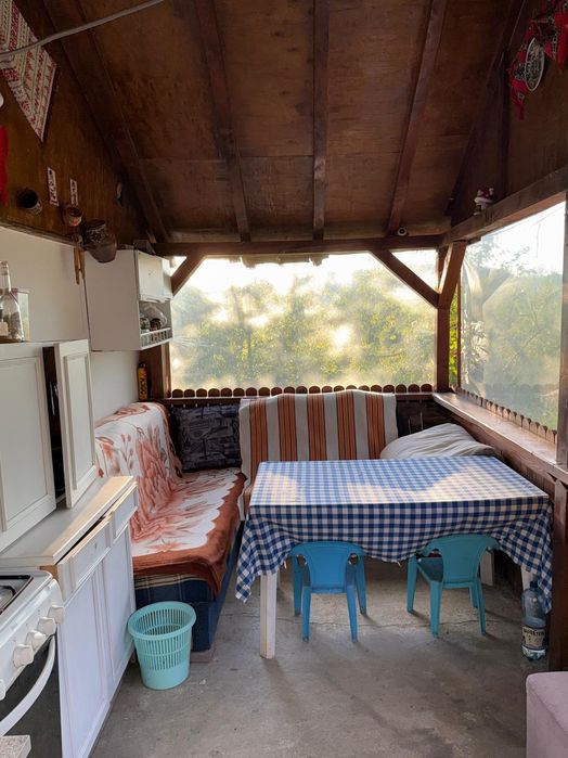 Casă de vacanță + 10.800 mp teren | 2 case | Sat Coasta, Comuna Golești, Vâlcea