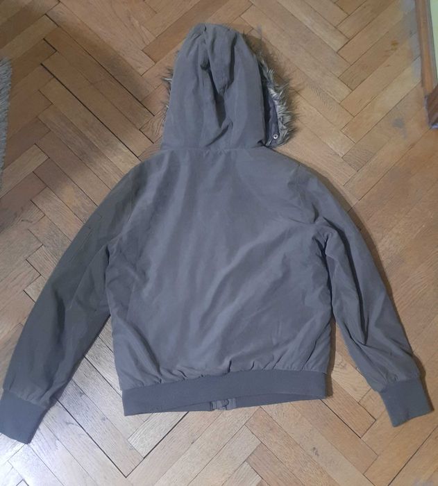 Дамско зимно яке с пух