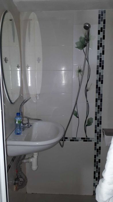 Дава се под наем Едностаен апартамент в София, Център - 40 кв.м за 468.69 € - Снимка #2