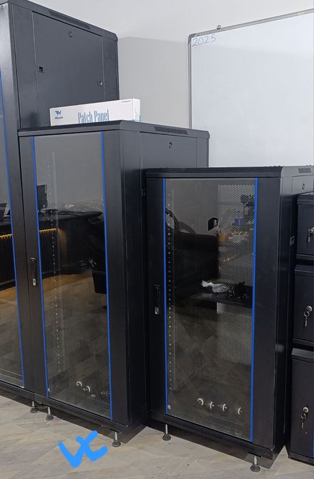 Сервер шкаф Хитойдан келтирилган