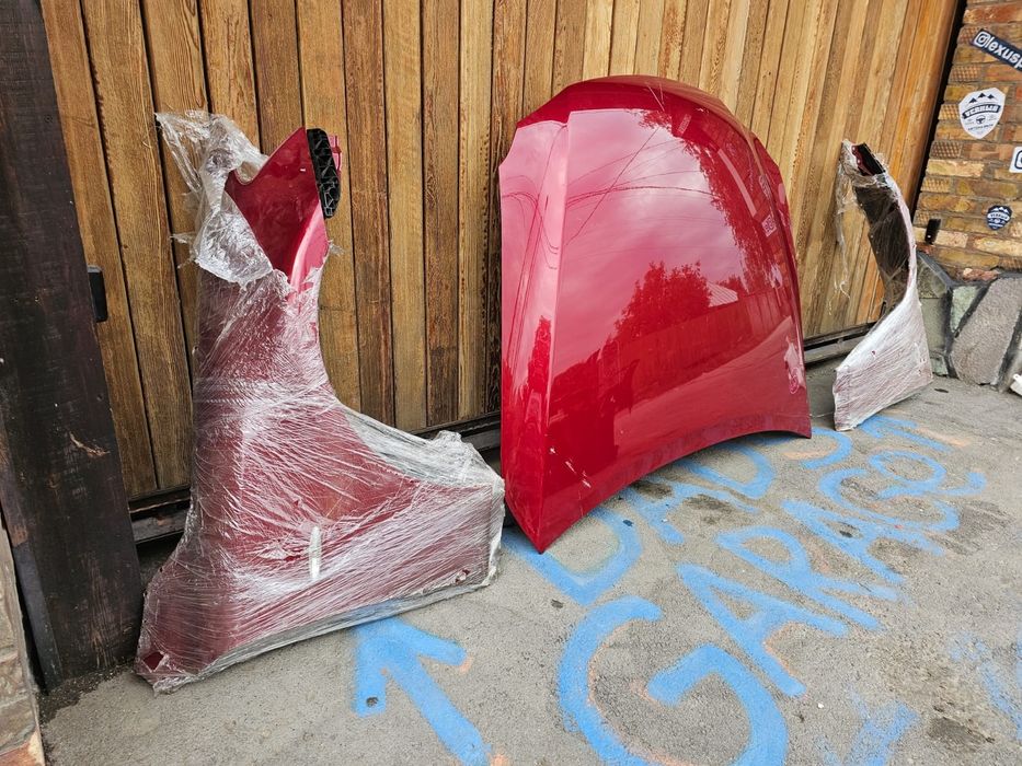 Капот и 2 крыла Lexus Is250,350