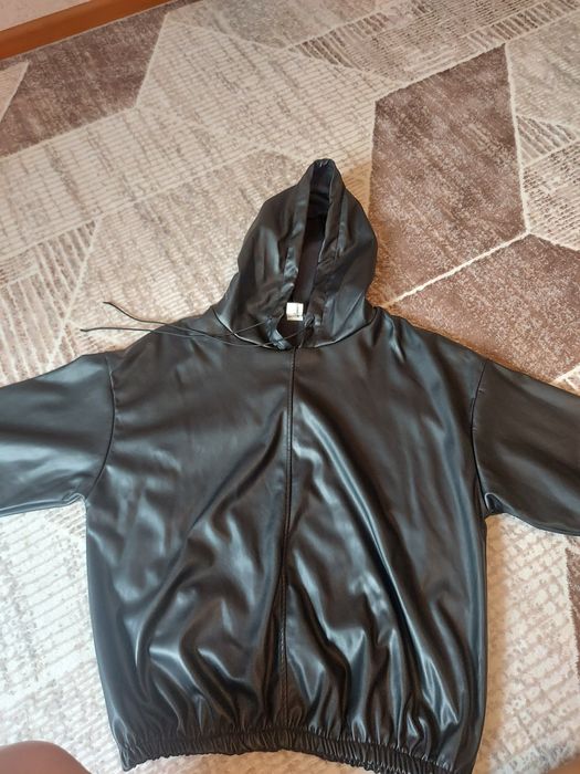 Продам кожаную худи