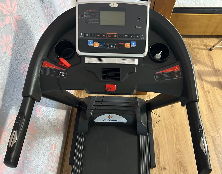 Bandă de alergat FitTronic D550 – stare excelentă