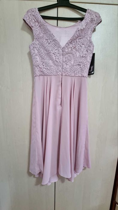 Нова рокля с етикет Junona