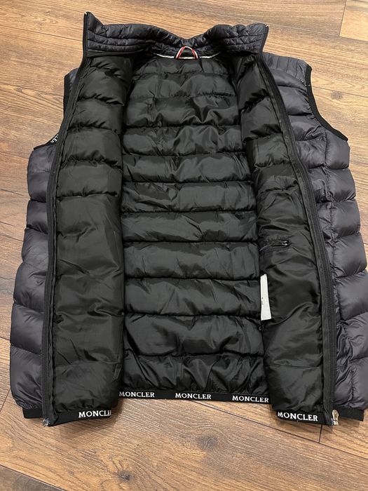 Moncler - мъжки елек