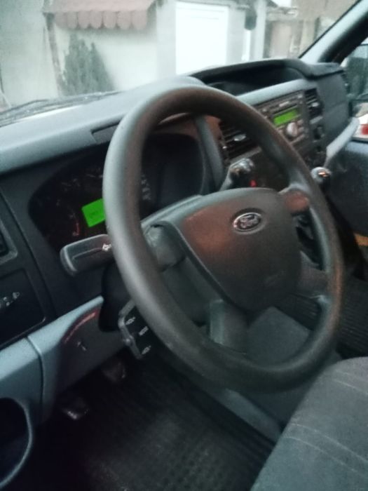 Ford transit cu lift