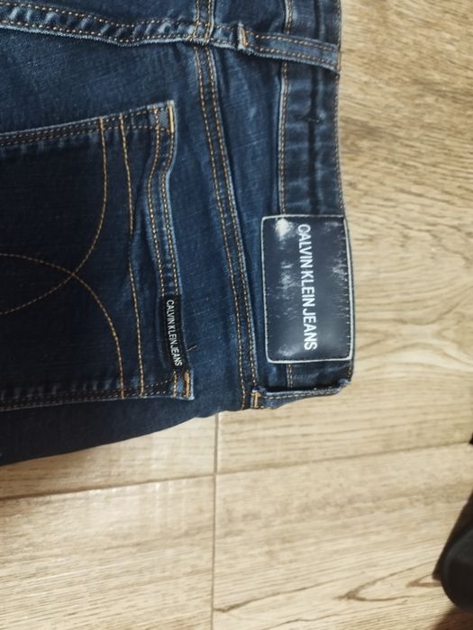 Оригинални дънки Calvin Klein – W28 / L32