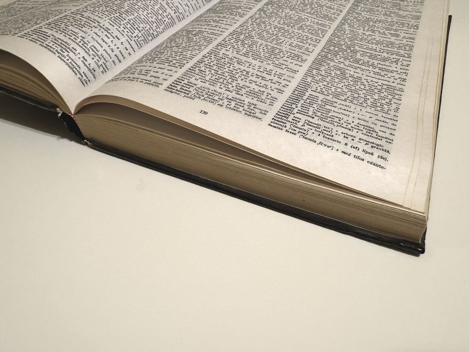 Dicționar englez - român, Leon Levițchi (70.000 cuvinte, Teora)