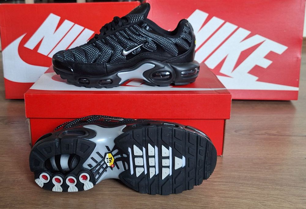 Оригинални Nike Air Max Plus W Blak Silver унисекс маратонки
