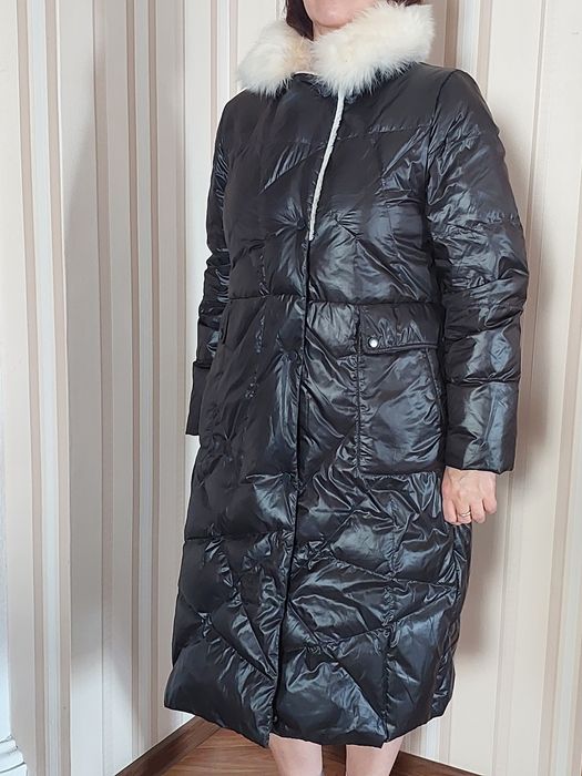 Продам очень лёгкий пуховик.