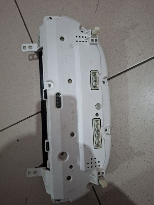 Шиток панель приборов,оптитрон тайота 35.Американец.