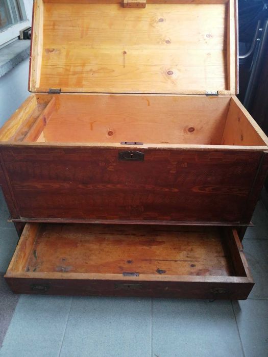 Старинен скрин от началото на 20в.