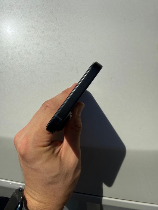 Iphone 16. 128gb