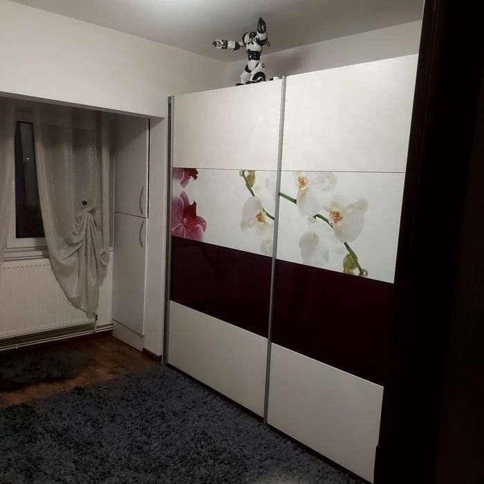 Apartament cu 3 camere+1camera dresing