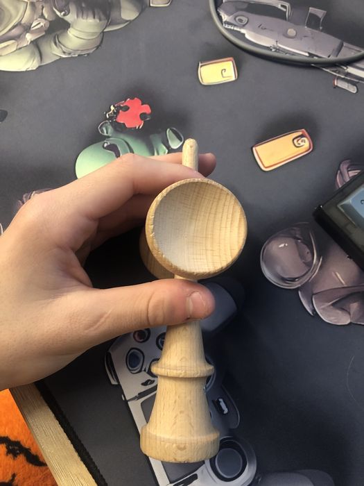 Ken Brokenshape folosit de profesionisti