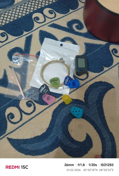 Сломанный гитара купил за 40к