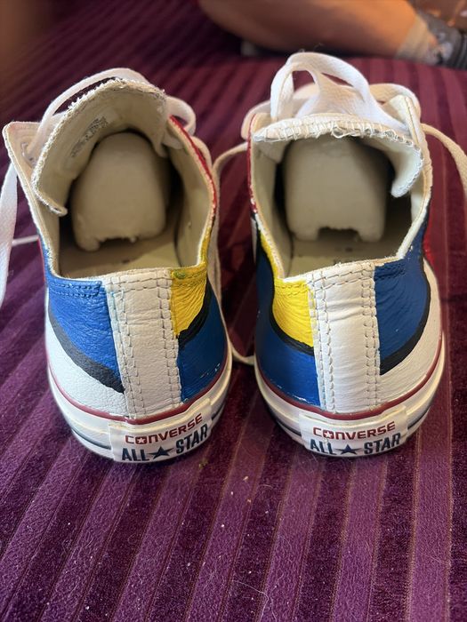 Продавам кецове Converse