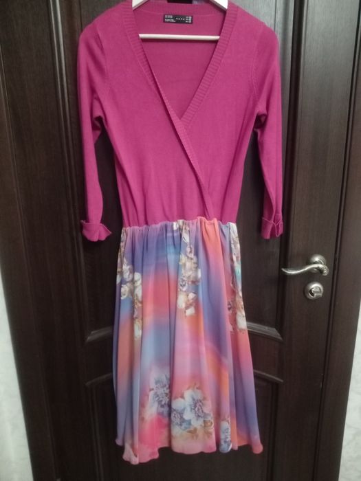 Платье Zara.цвет фуксия.