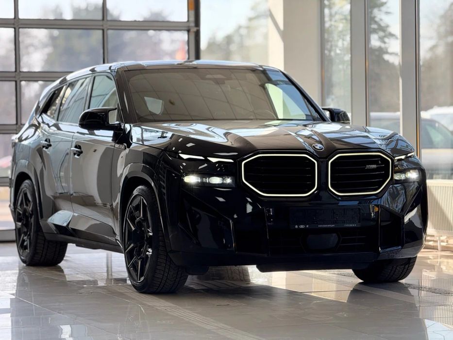 Продам свой Bmw xm 2023 full option Black